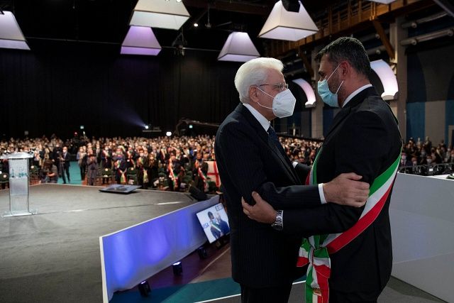 Al momento stai visualizzando Decaro: “Grazie al presidente Mattarella a nome dei sindaci italiani”