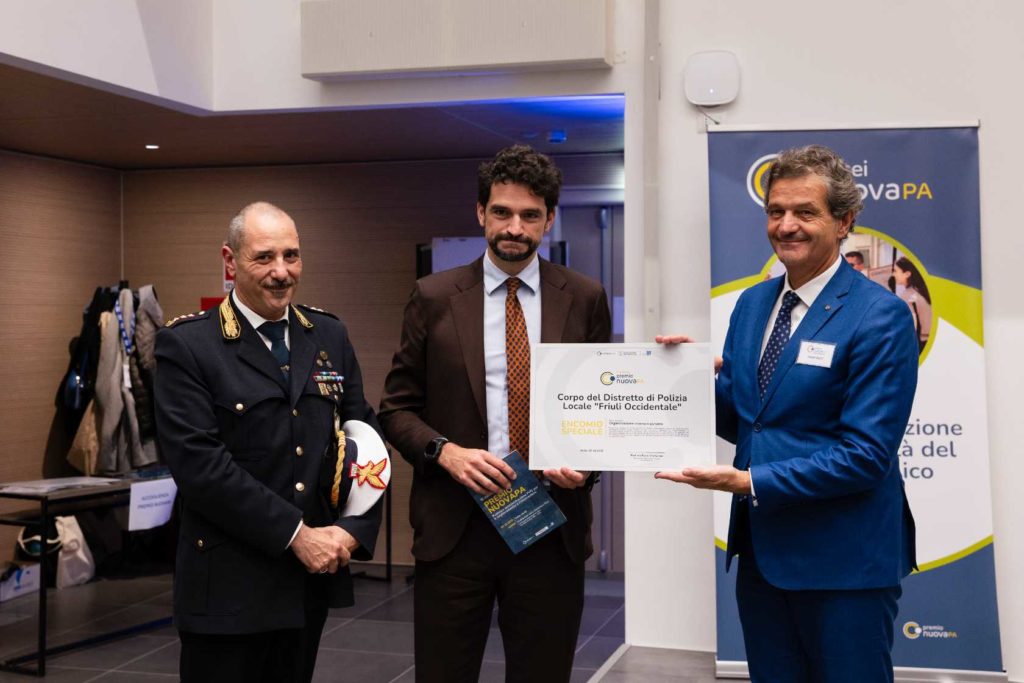 ENCOMIO PN POLIZIA