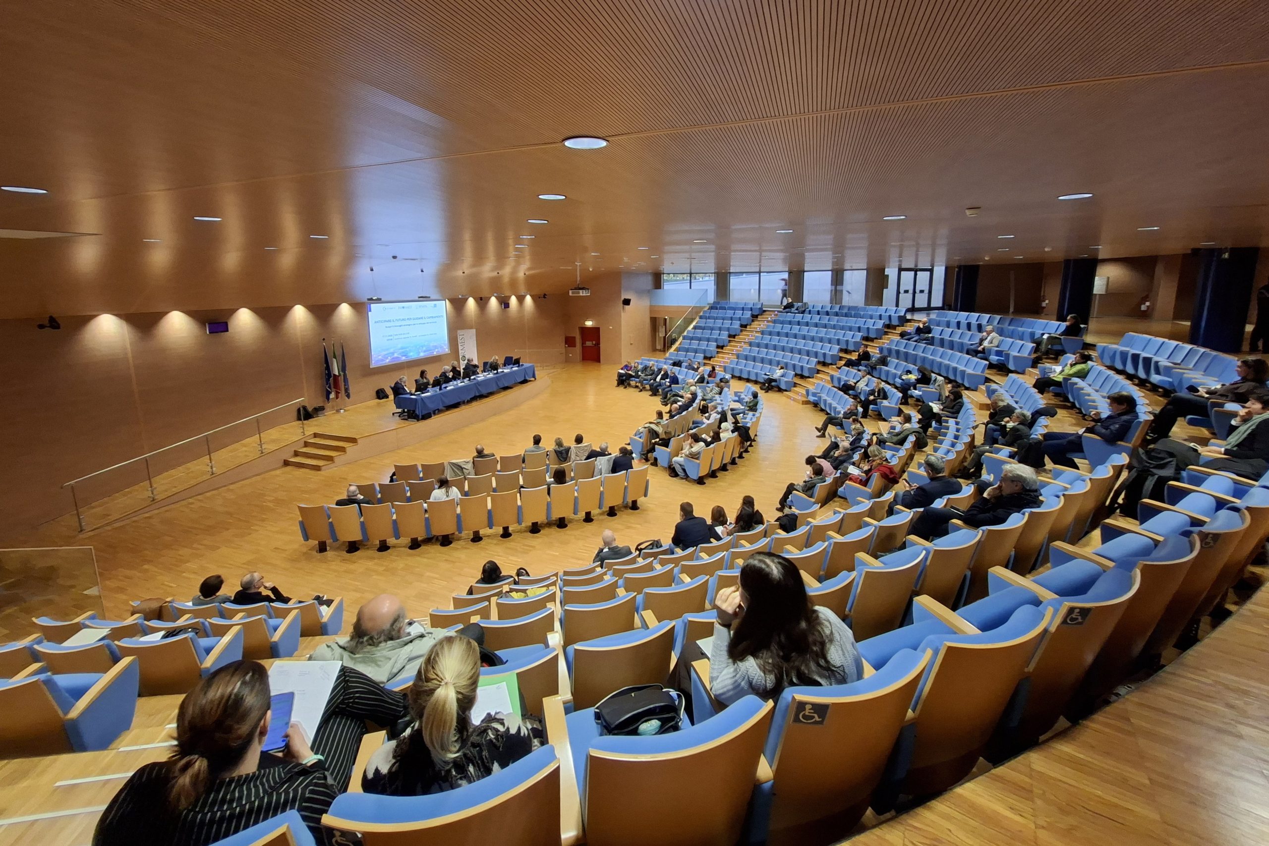 Al momento stai visualizzando Anticipare il futuro per guidare il cambiamento: il foresight strategico per lo sviluppo del territorio